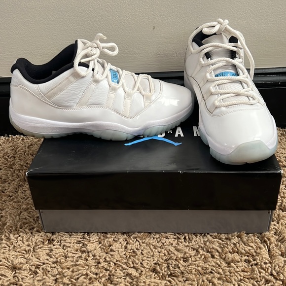 Air Jordan 11 Retro Low 'Legend Blue'